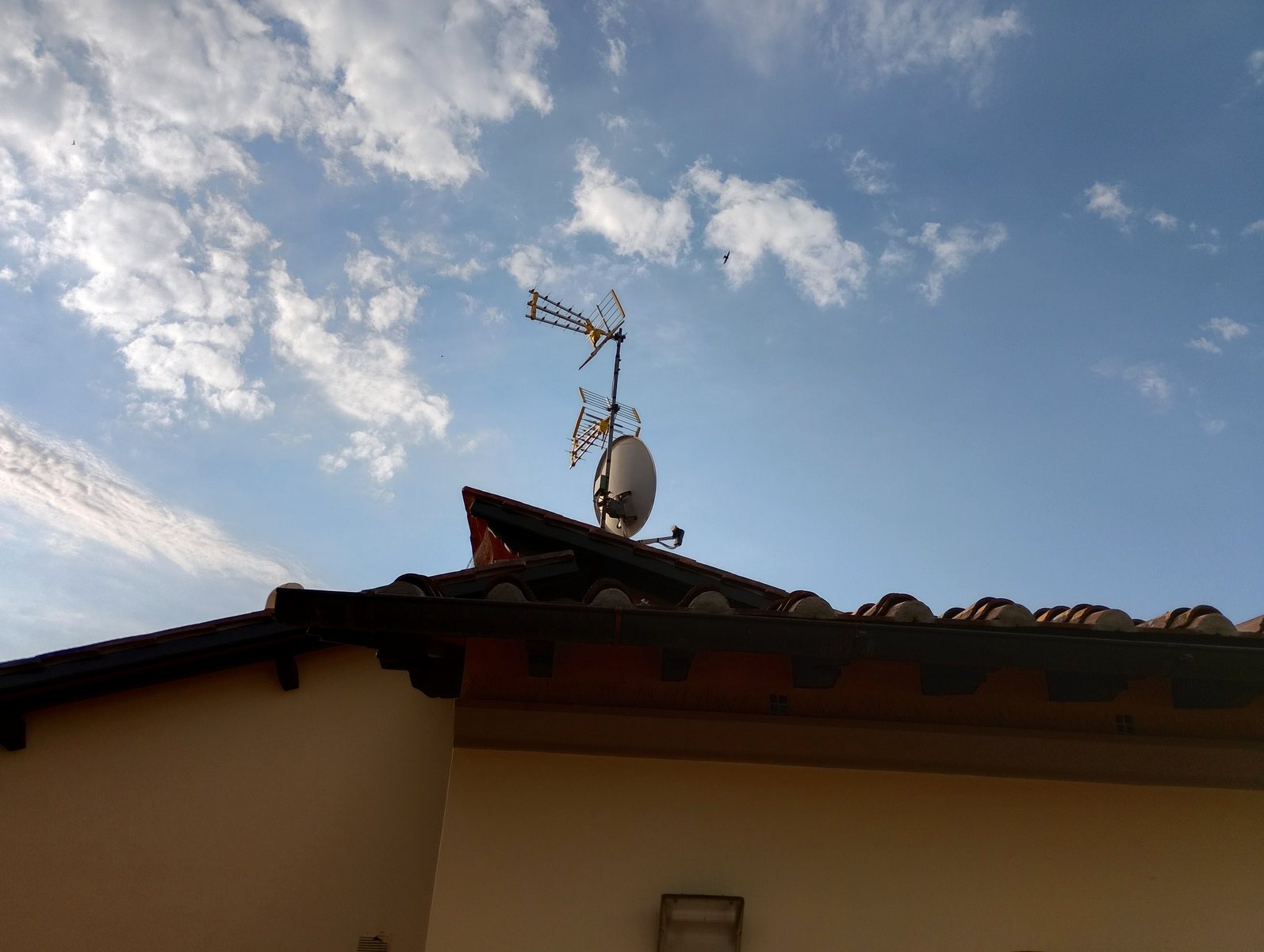 Installazione antenna TV e parabola satellitare a Firenze